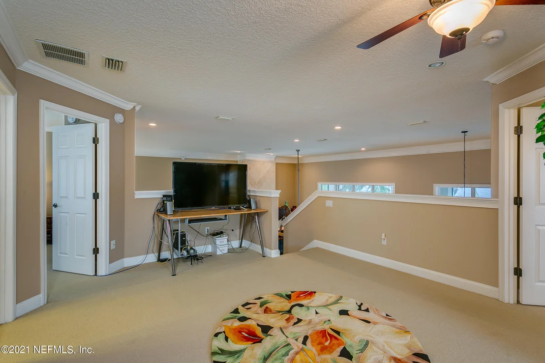 Photo of 1607 SILVER LEAF Way