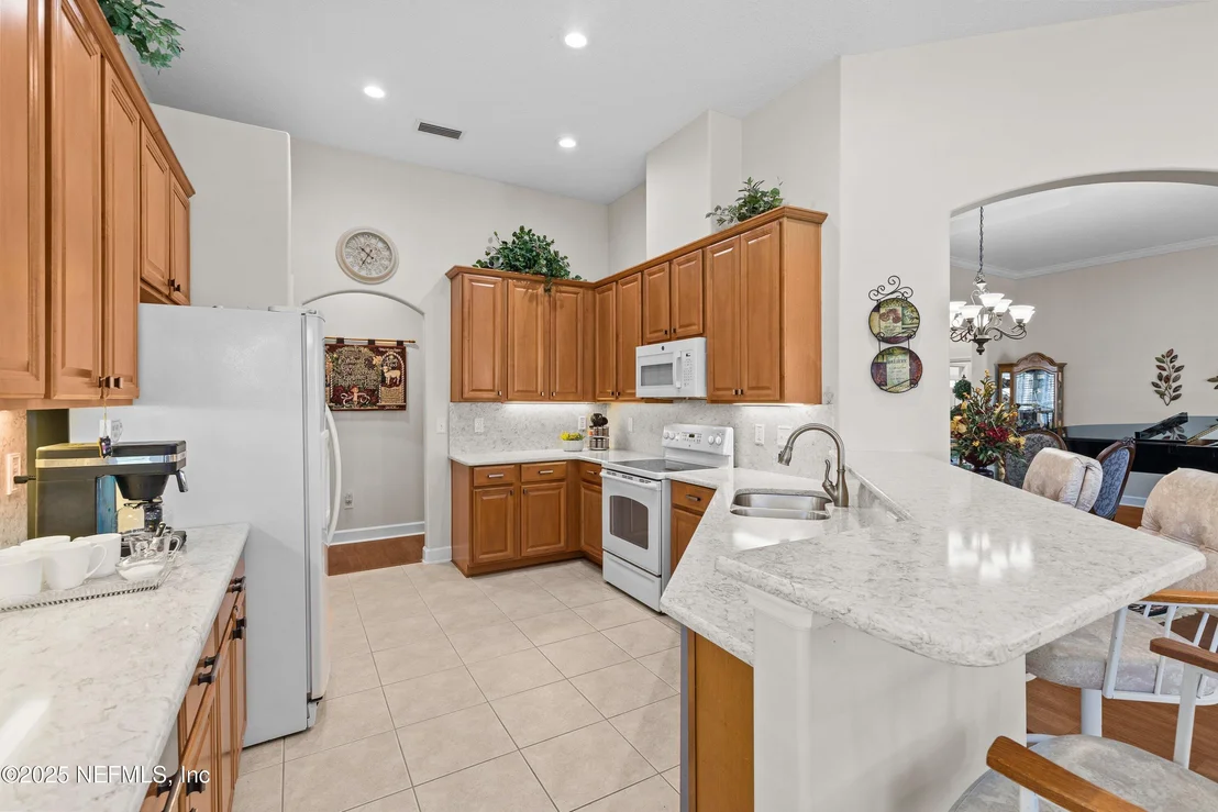 Photo of 9662 RED SQUIRREL Lane