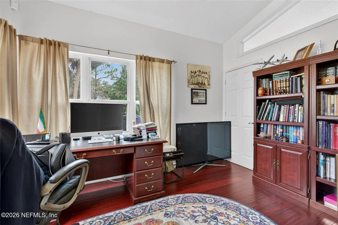 Photo of 114 SHADOW CREEK Way