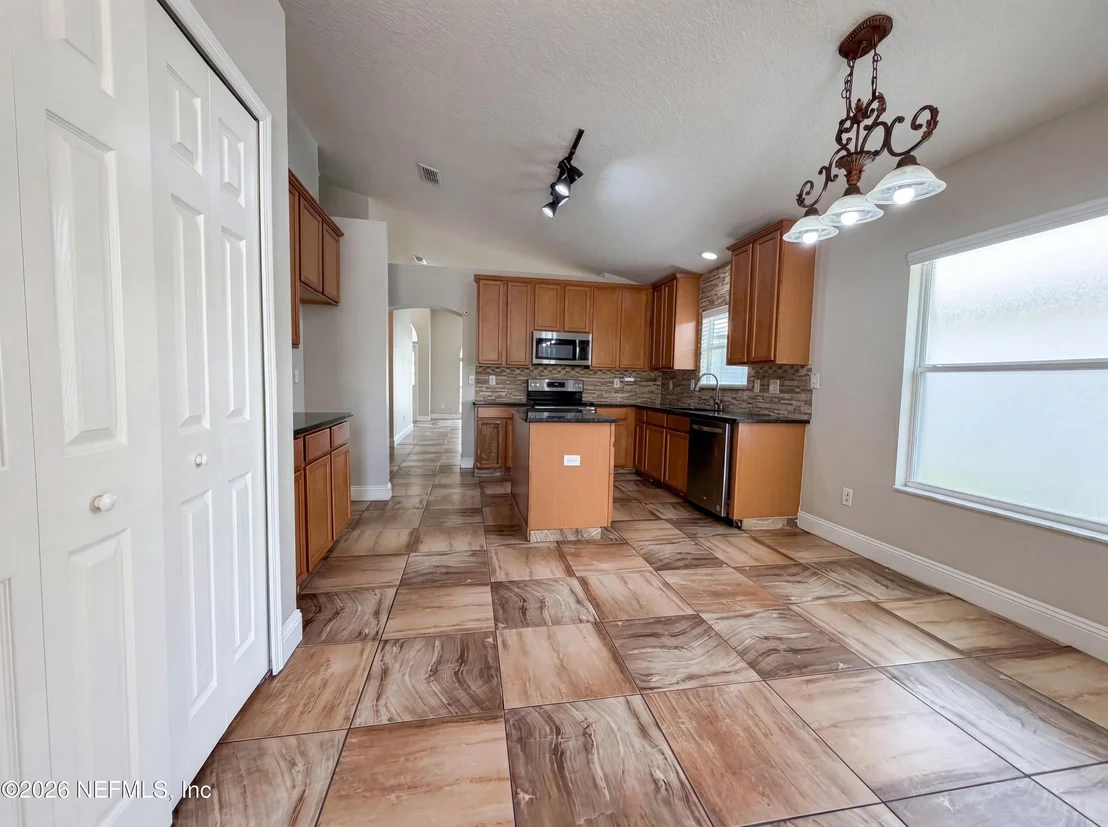 Photo of 617 BIRCHBARK Trail