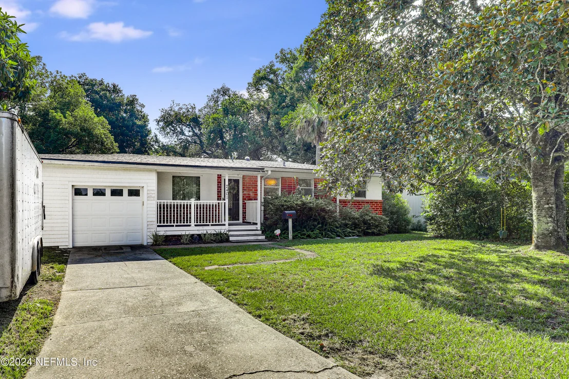 Photo of 2401 CALADIUM Road