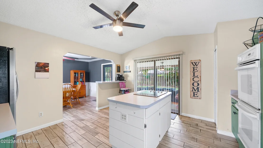 Photo of 8169 MORRISTOWN Trail