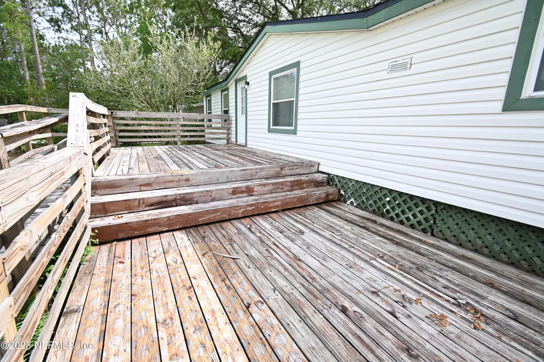 Photo of 11349 DEERWOOD Circle