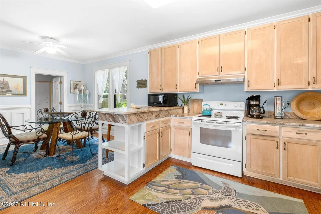 Photo of 18 LOCUST Street