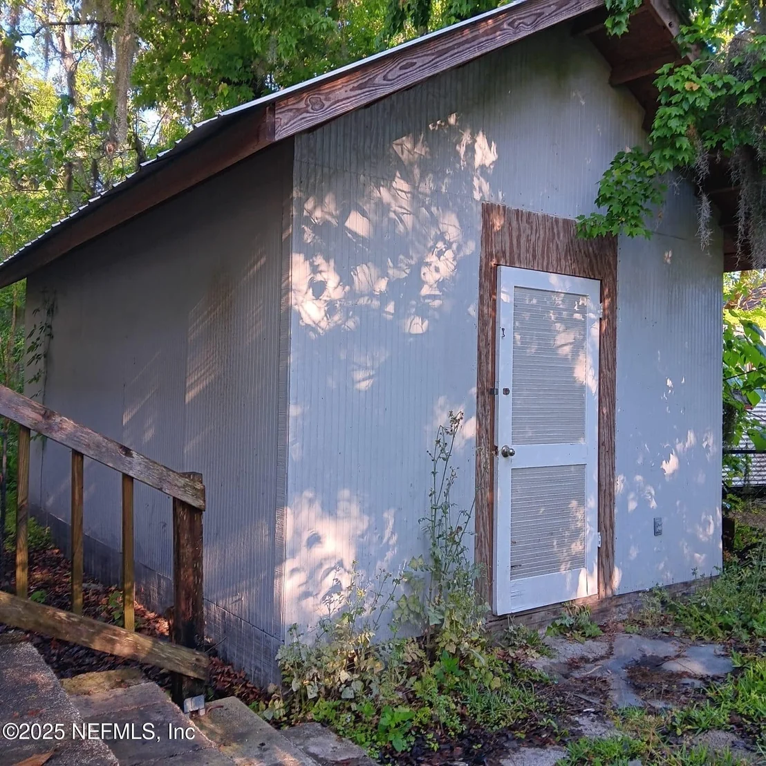 Photo of 2005 MOREHOUSE Road