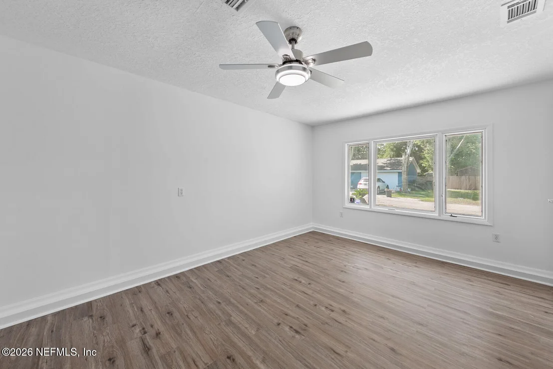 Photo of 12183 LYONS Street