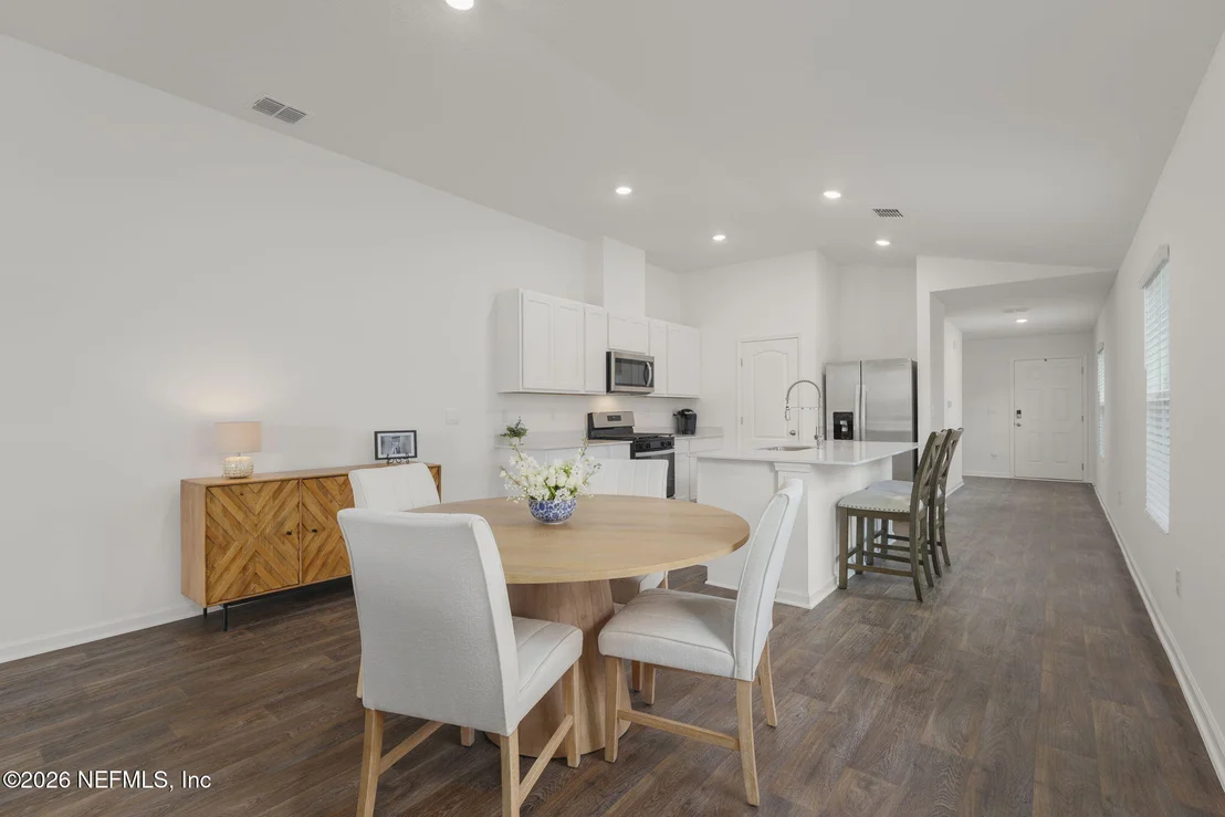 Photo of 810 GRAND RESERVE Drive