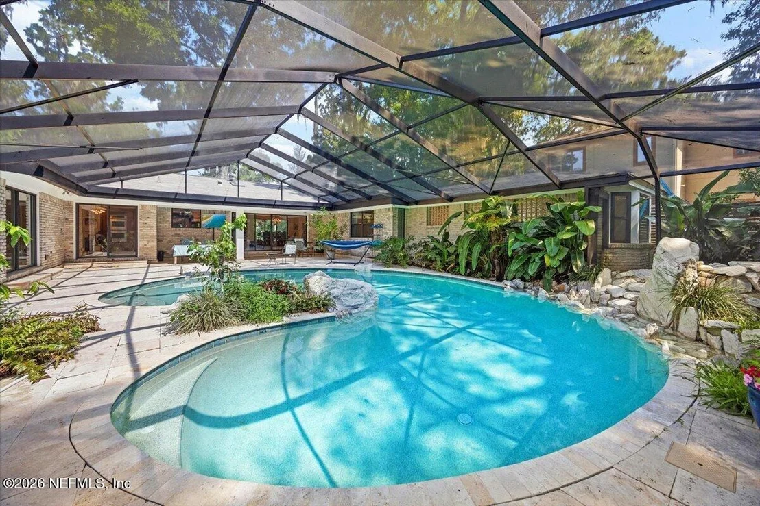 Photo of 3008 FOREST Circle