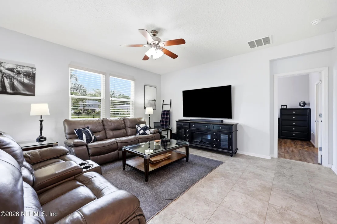 Photo of 733 TRELLIS BAY Drive