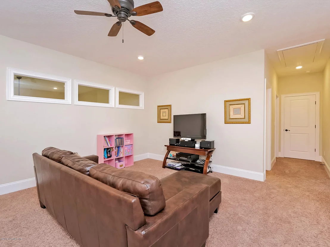 Photo of 383 EAGLE ROCK Drive