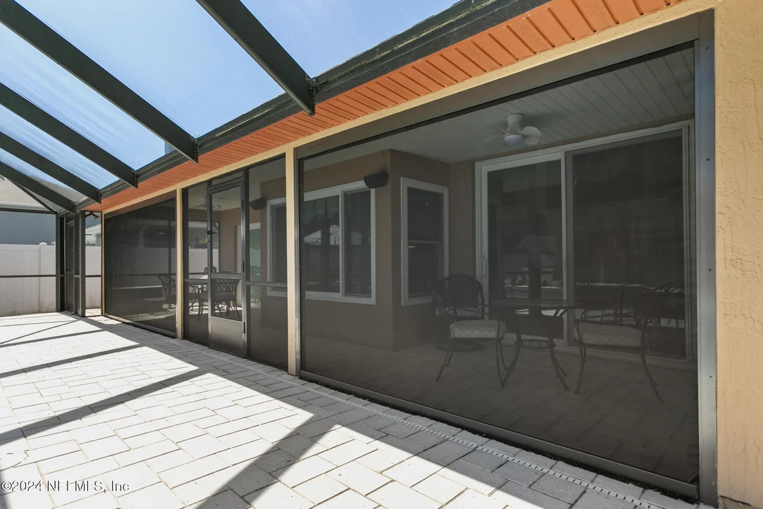 Photo of 800 LAPOMA Way