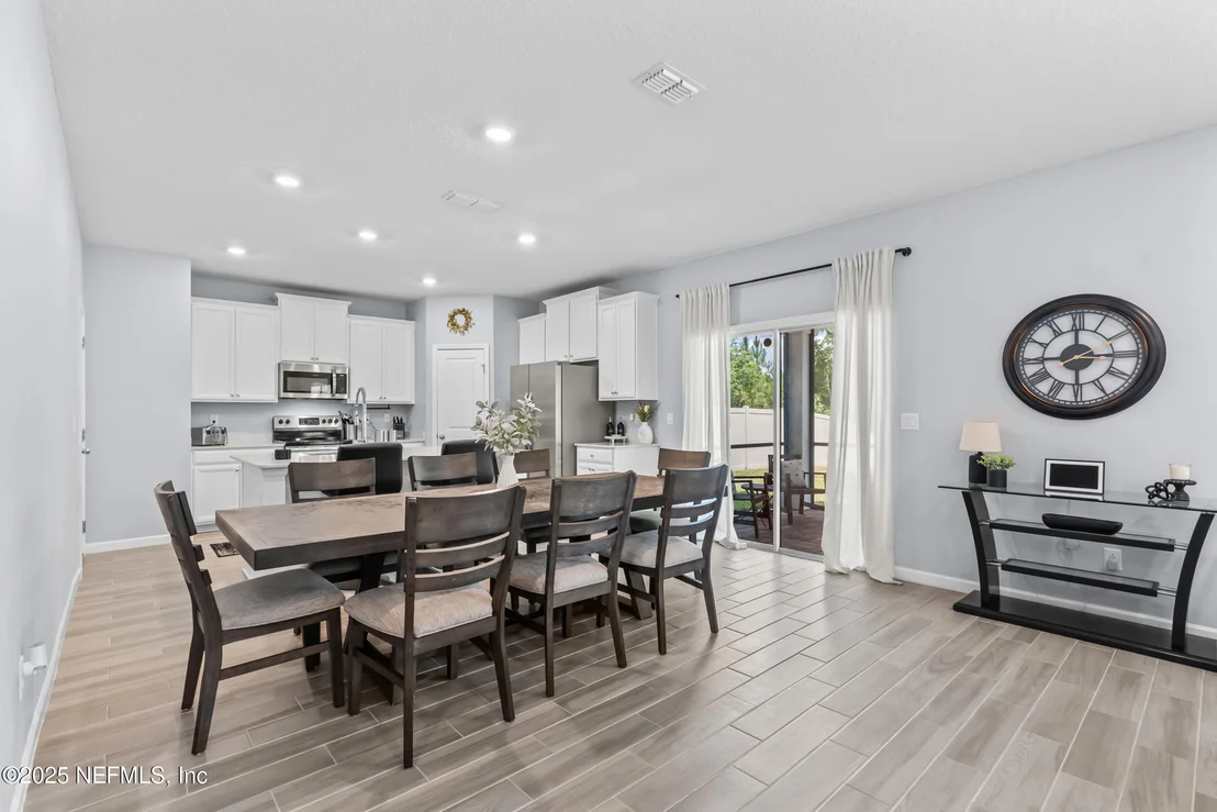 Photo of 9852 LOVAGE Lane