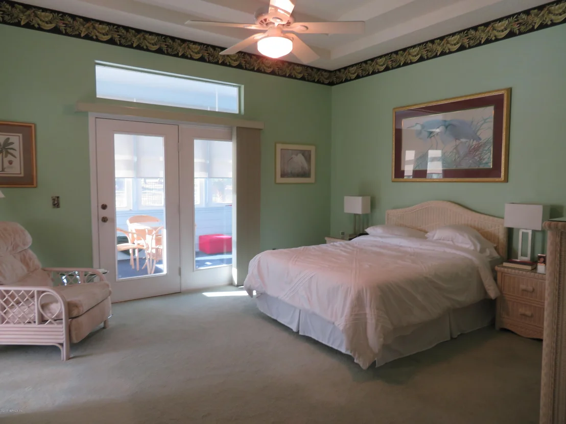Photo of 1171 LINWOOD Loop