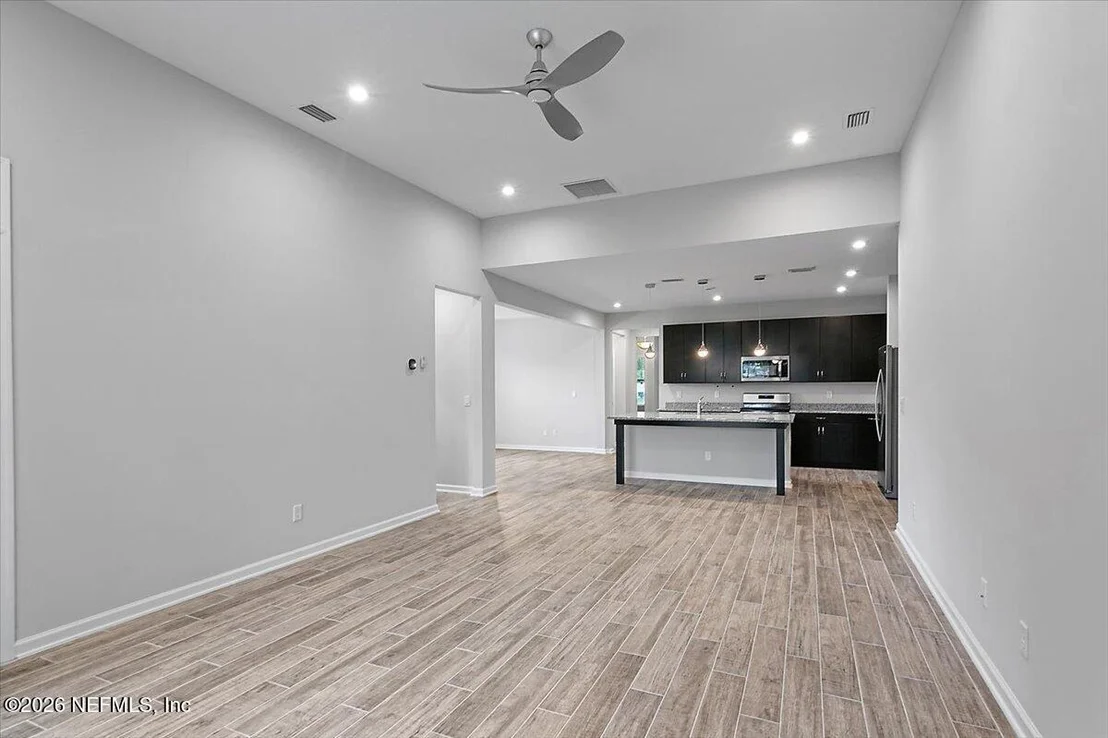 Photo of 184 OAK SHADOW Place