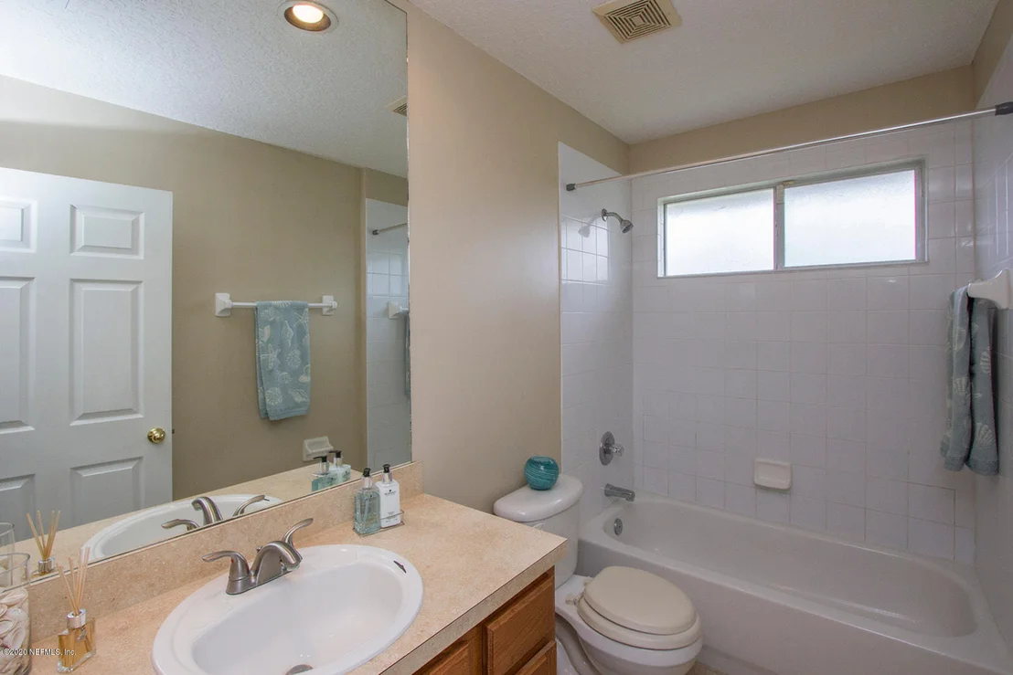 Photo of 2008 FIELDSTONE Court