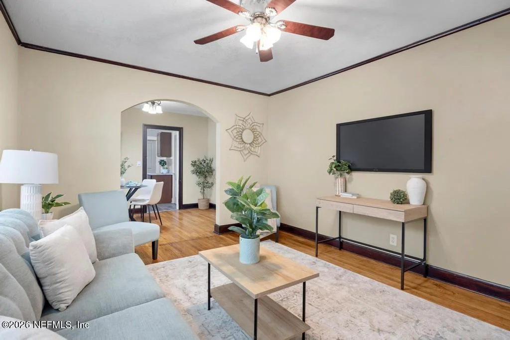 Photo of 2550 SUMMIT Street