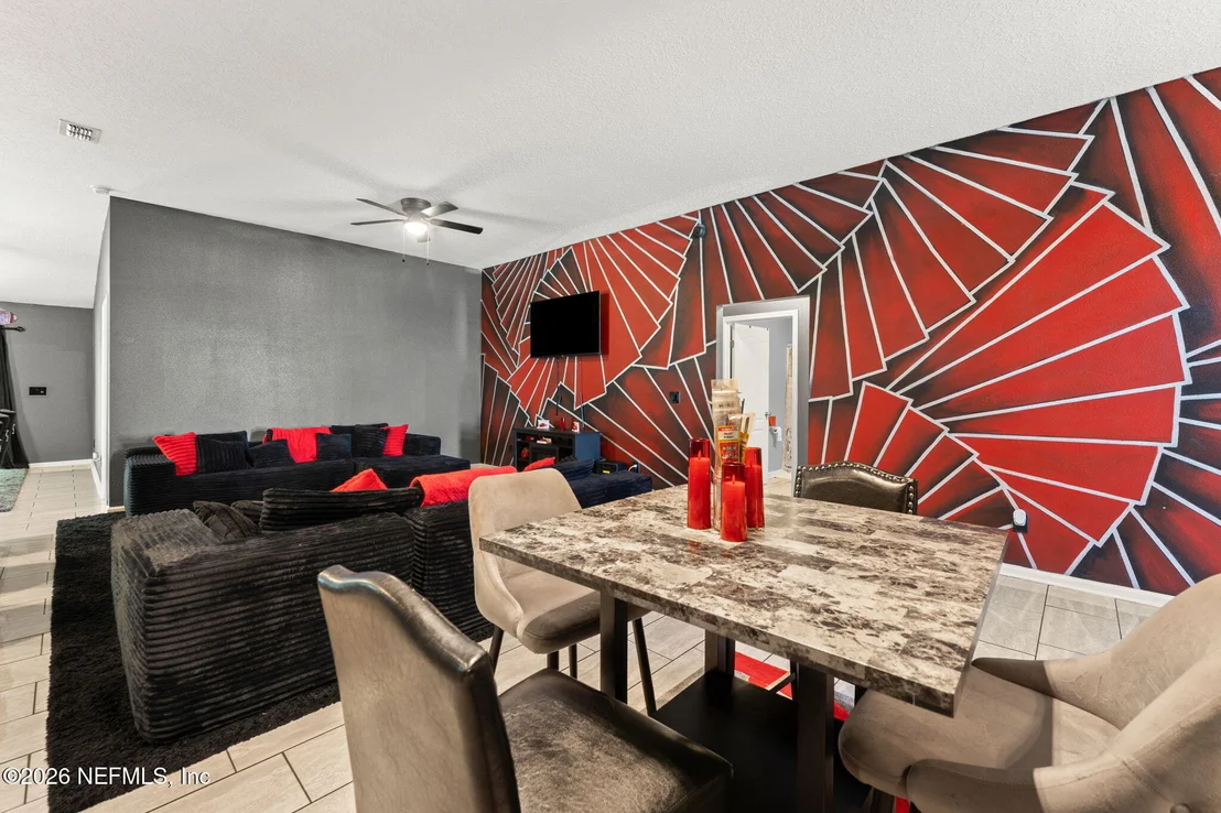 Photo of 5754 ROYALTY Road