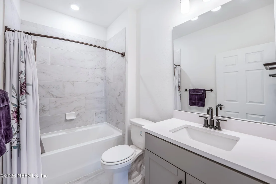 Photo of 212 ETHEREAL Square