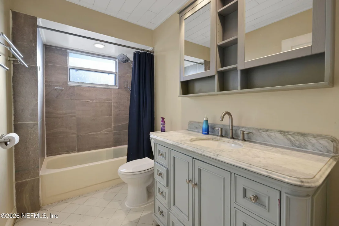 Photo of 8457 SUGARTREE Drive
