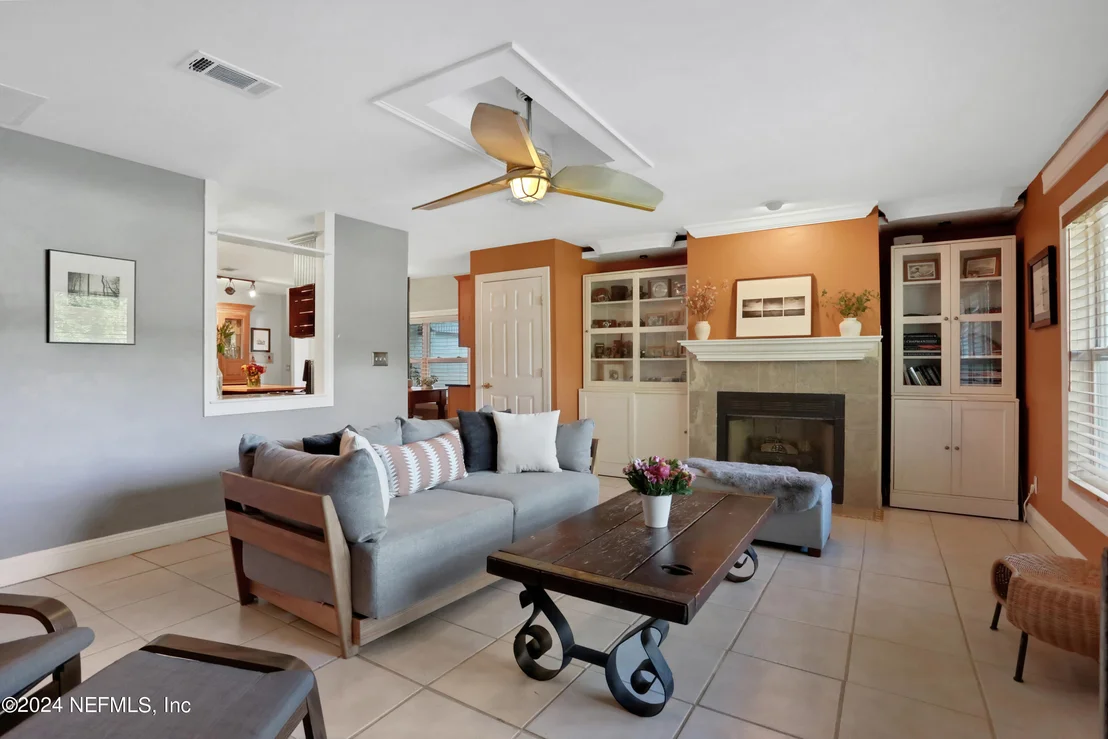 Photo of 6468 RIVER POINT Drive
