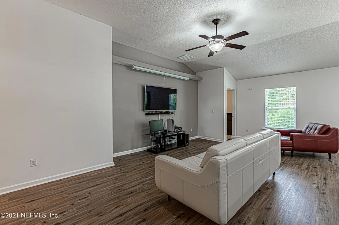 Photo of 96461 COMMODORE POINT Drive