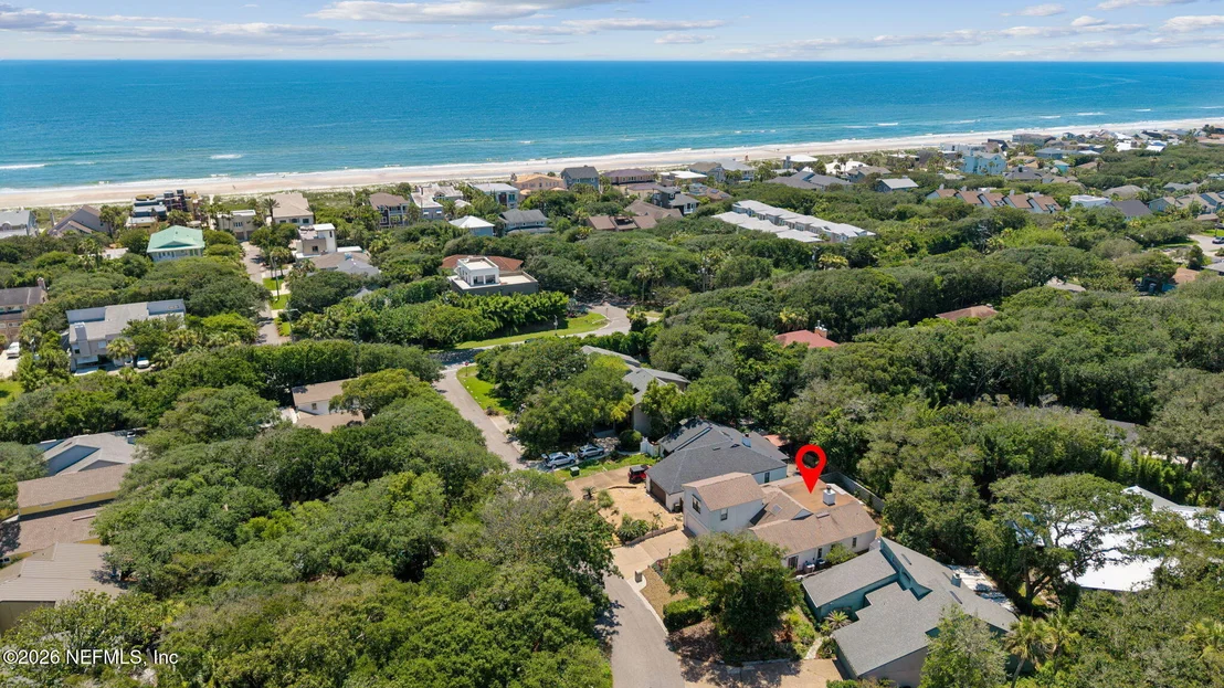 Photo of 330 GARDEN Lane