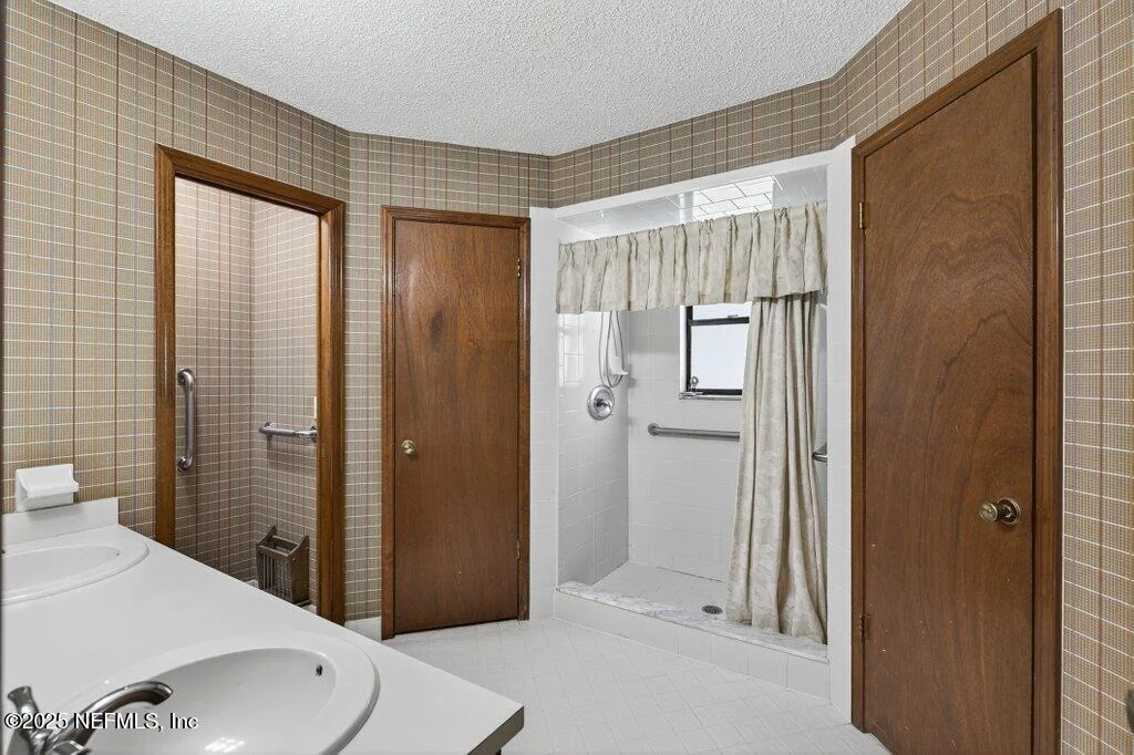 Photo of 2722 BOTTOMRIDGE Drive