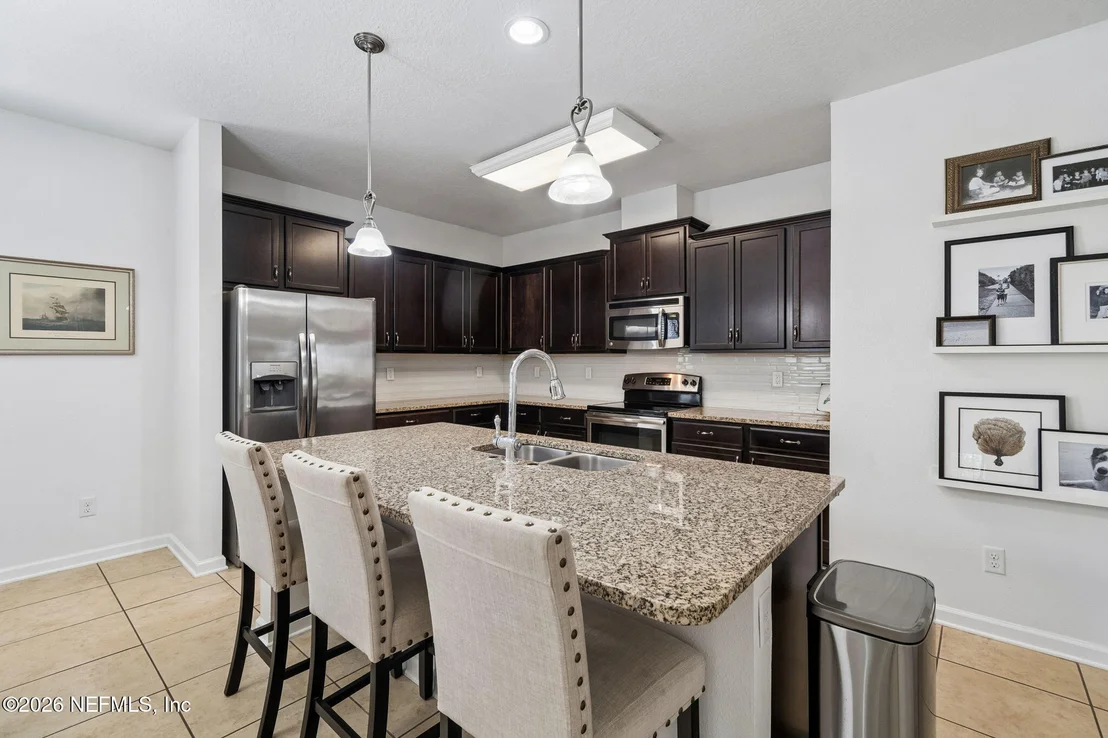 Photo of 206 MISSION COVE Circle