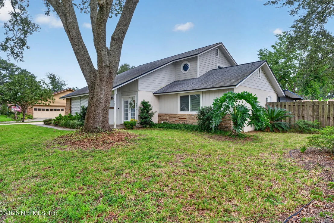 Photo of 287 GLENEAGLES Drive