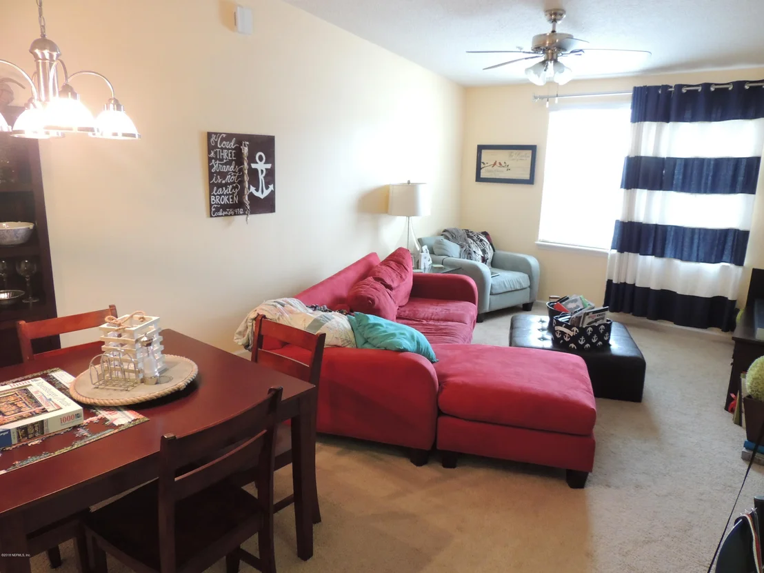 Photo of 914 GOLDEN LAKE Loop