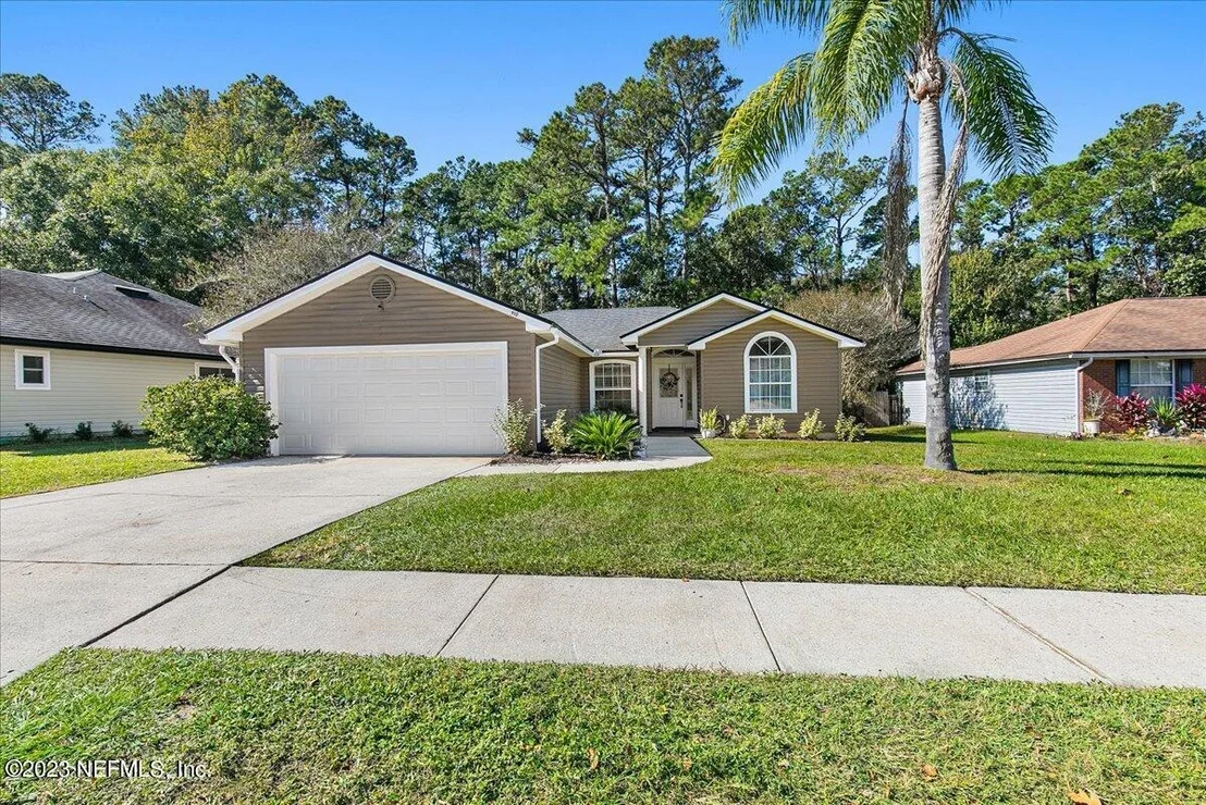 Photo of 910 LONG LAKE Drive