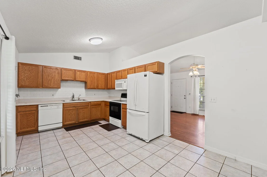 Photo of 489 TIMBERLANE Drive