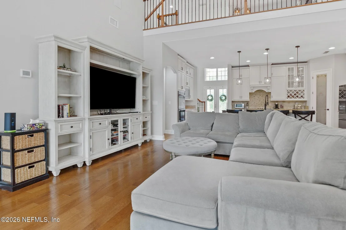Photo of 137 ELLSWORTH Circle