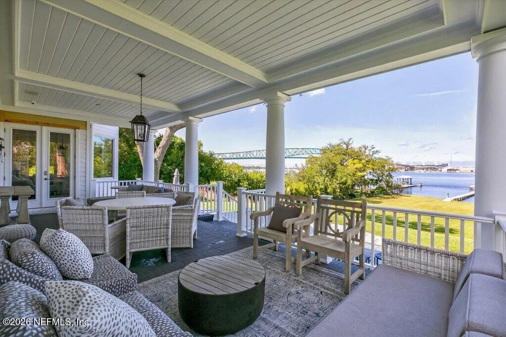 Photo of 4626 RIVER POINT Road W