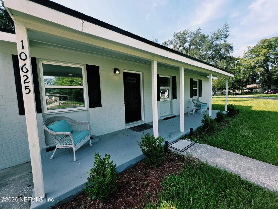 Photo of 10625 DODD Road