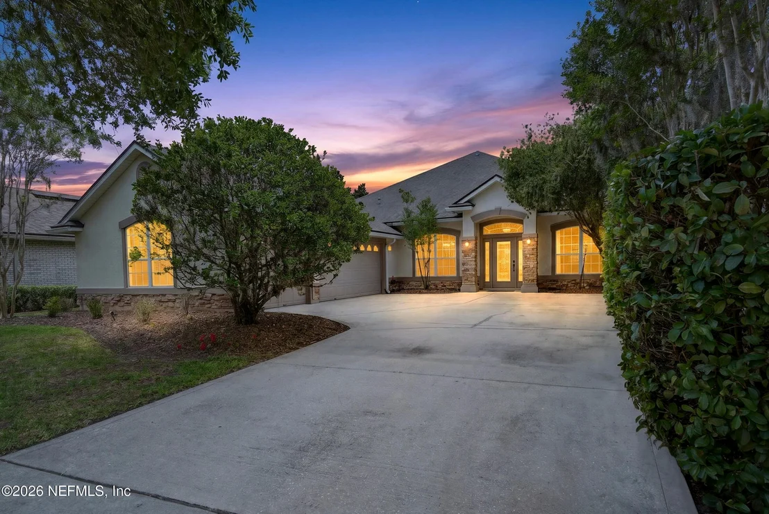 Photo of 1439 BARRINGTON Circle