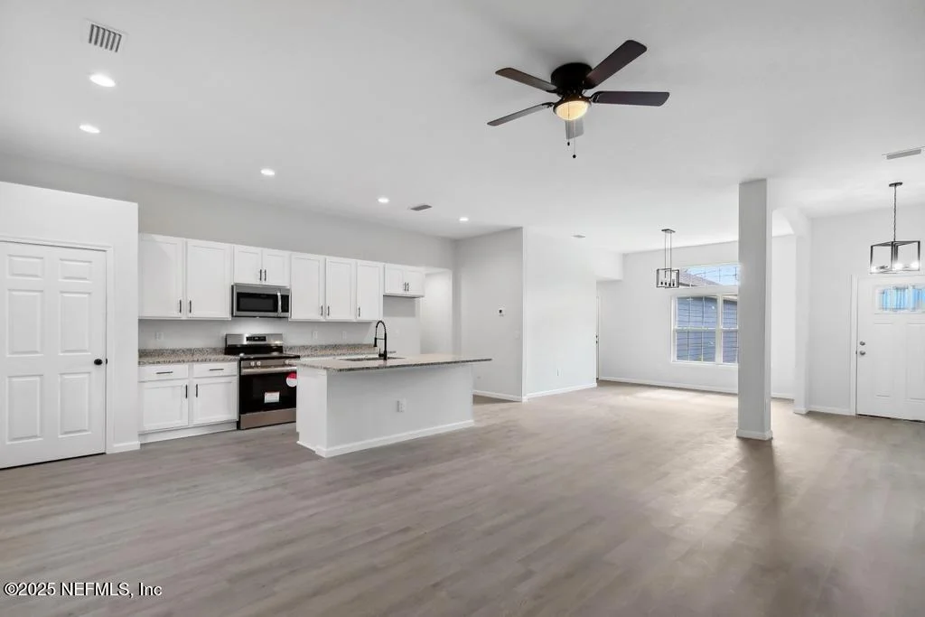 Photo of 6894 BARNEY Road