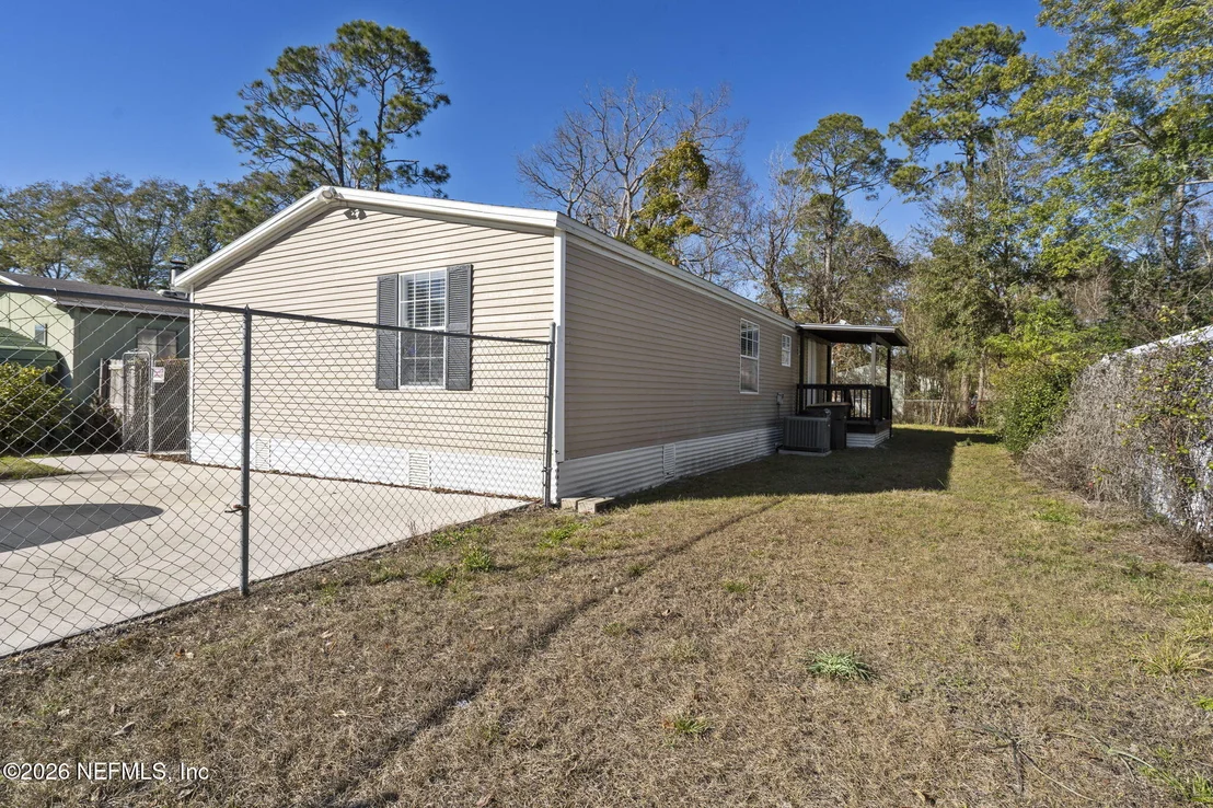 Photo of 8145 MAPLE Street
