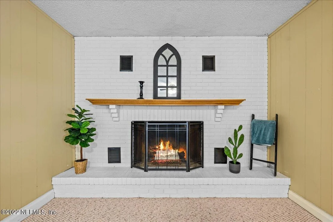 Photo of 102 JACKSON Circle
