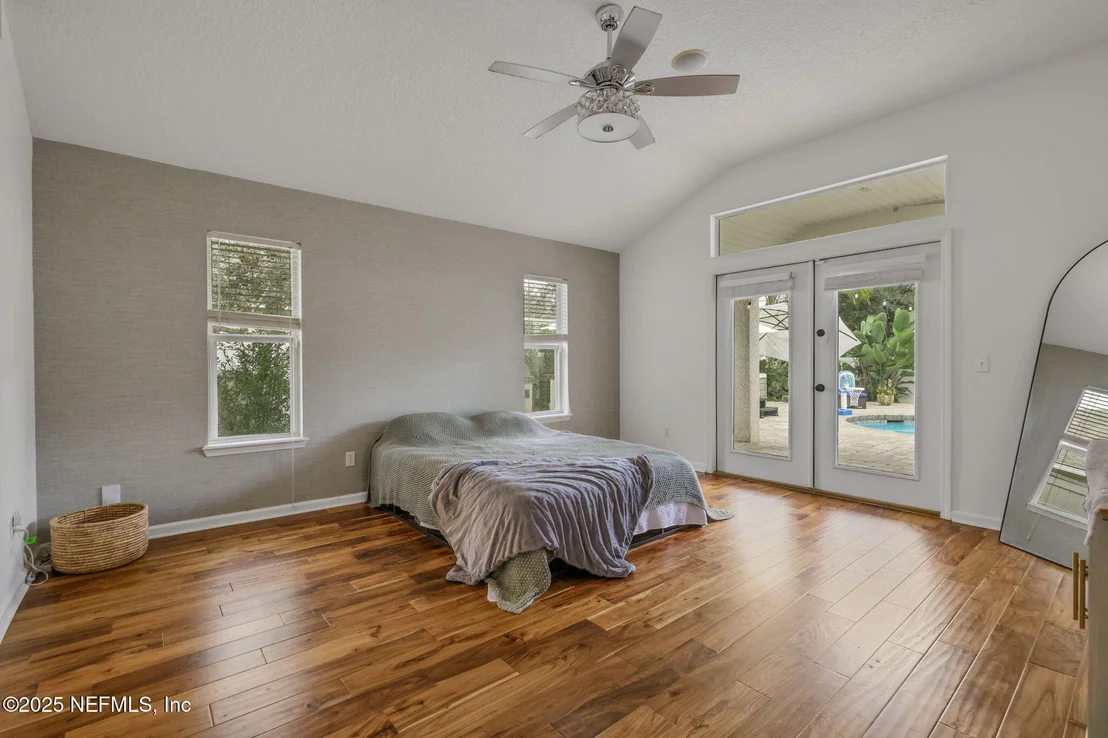 Photo of 246 EDGEWATER BRANCH Drive