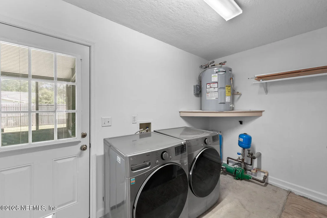 Photo of 12183 LYONS Street