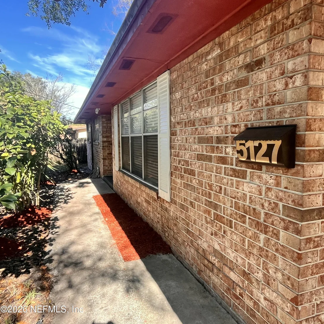 Photo of 5127 SECURITY Lane