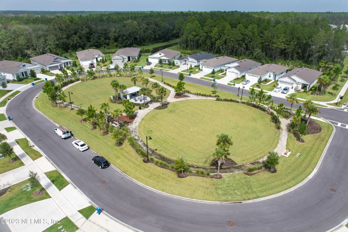 Photo of 214 HOPTREE Place