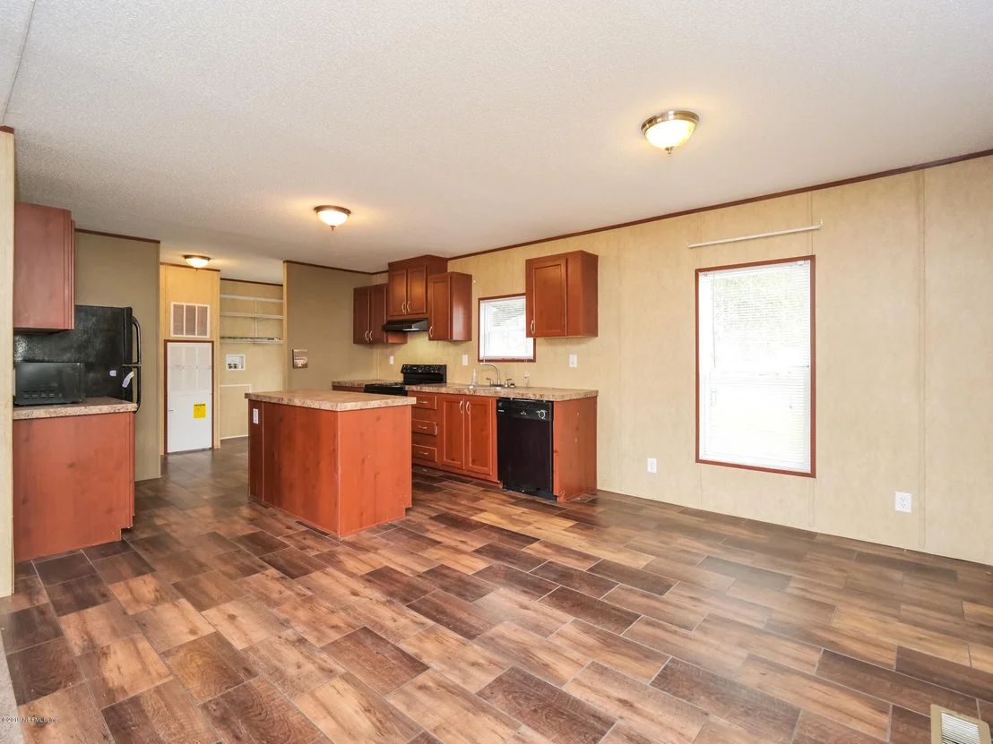 Photo of 1410 STARRATT Road