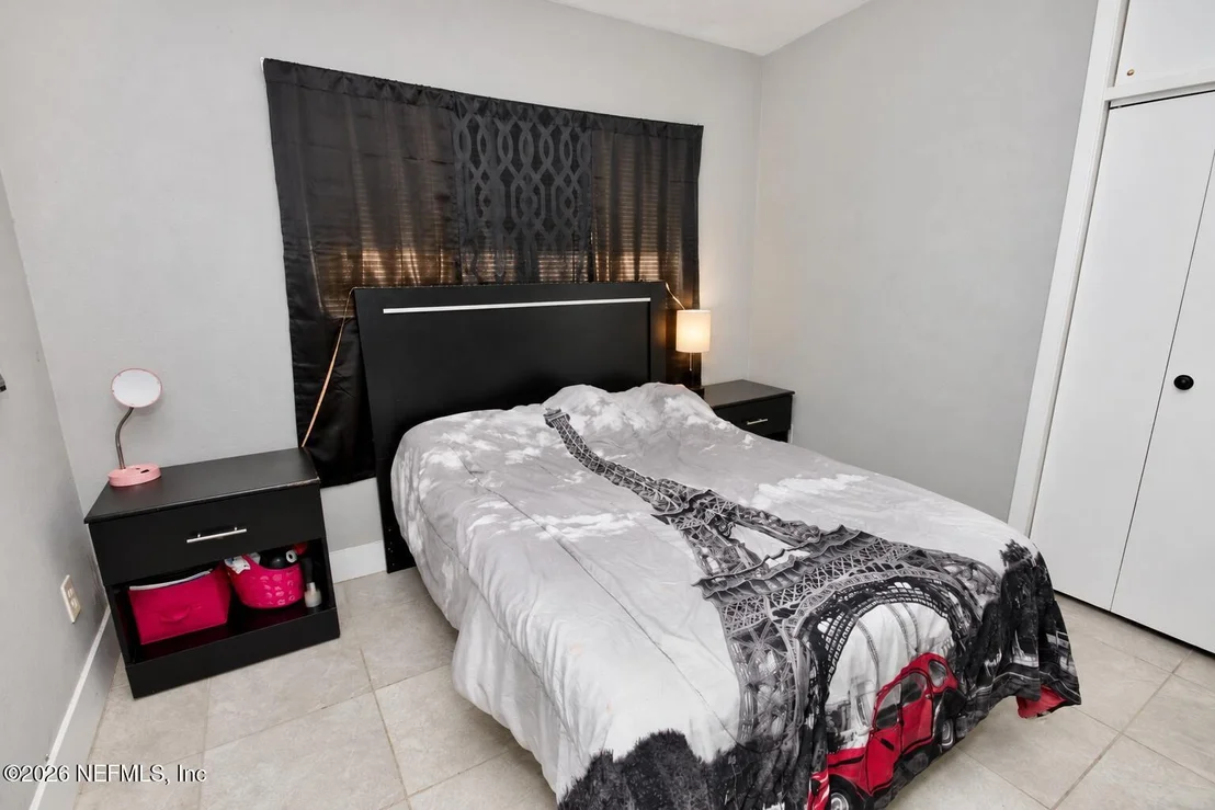 Photo of 6116 PERRINE Drive