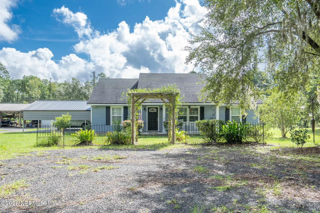 Photo of 272785 MURRHEE Road