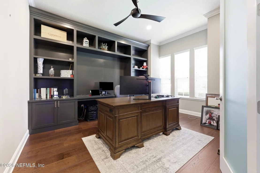 Photo of 383 MEDIO Drive