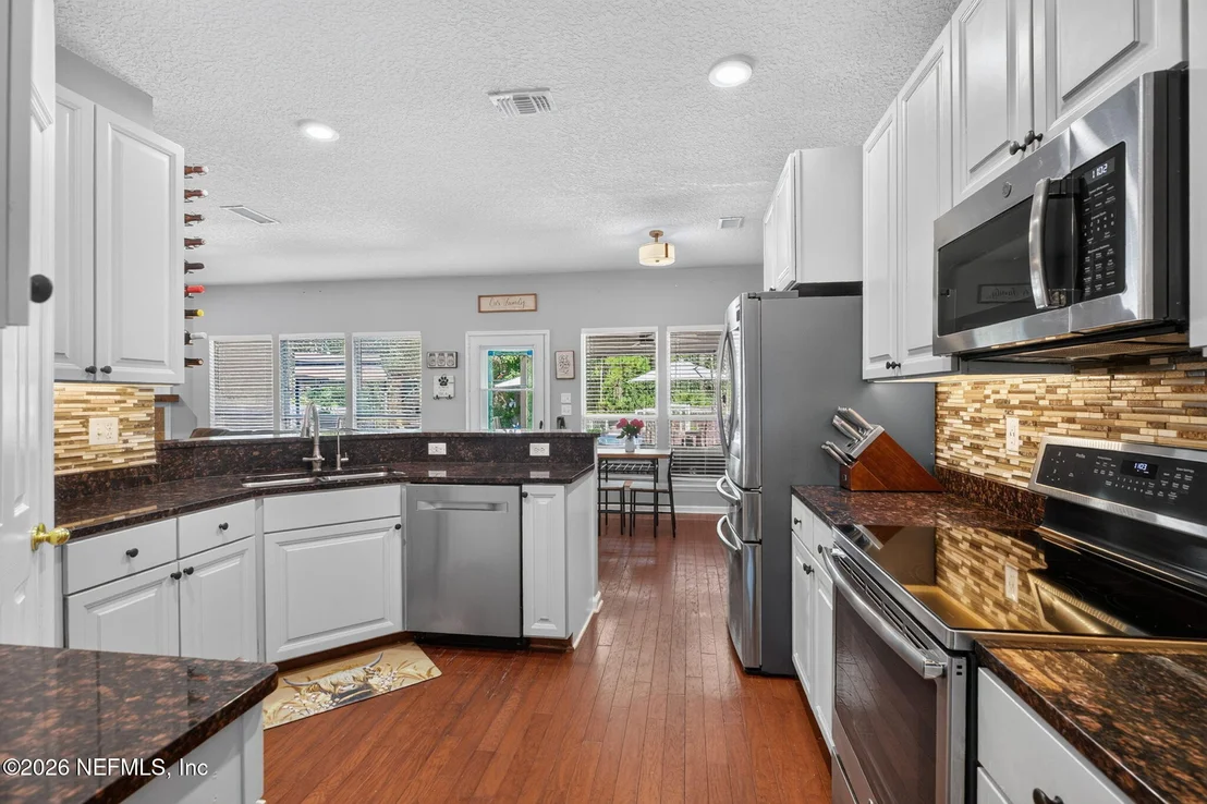 Photo of 9648 BEMBRIDGE MILL Drive