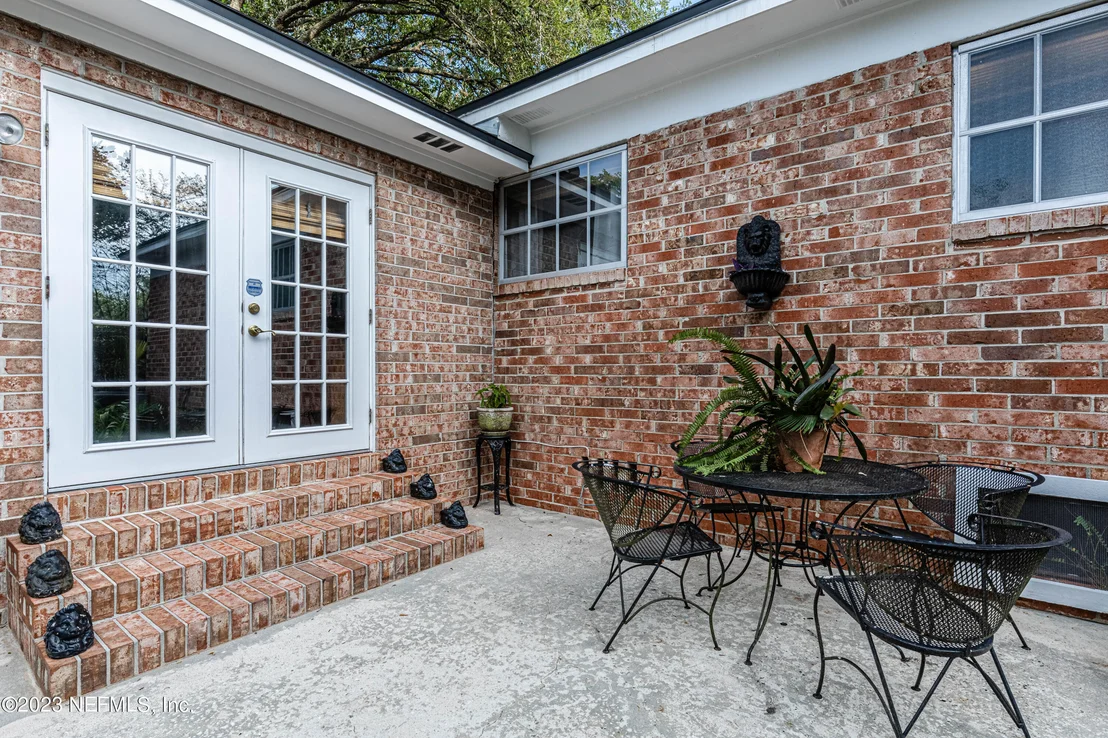Photo of 5627 ST ISABEL Drive