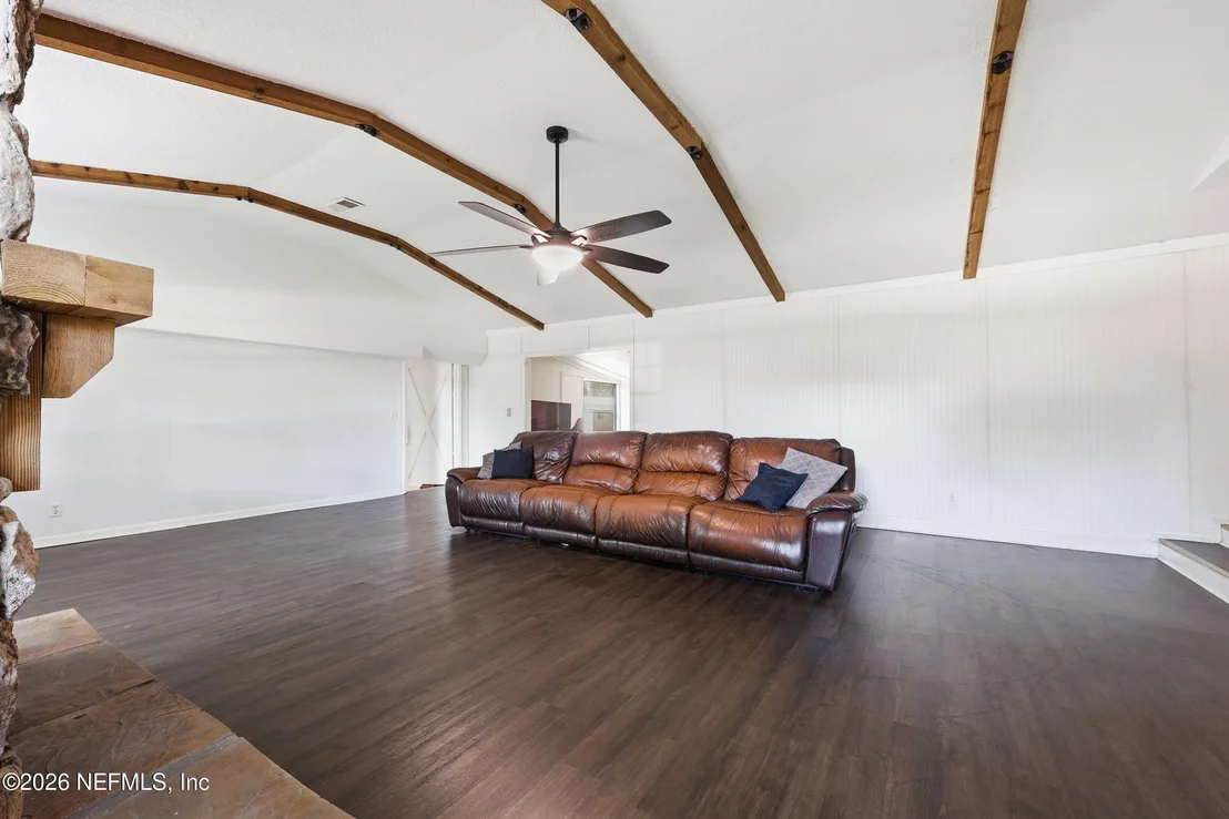 Photo of 9246 BEARDEN Road